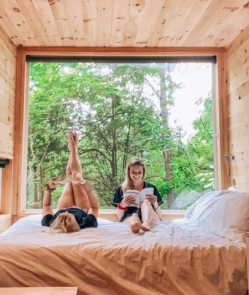 Reading in TinyHoue