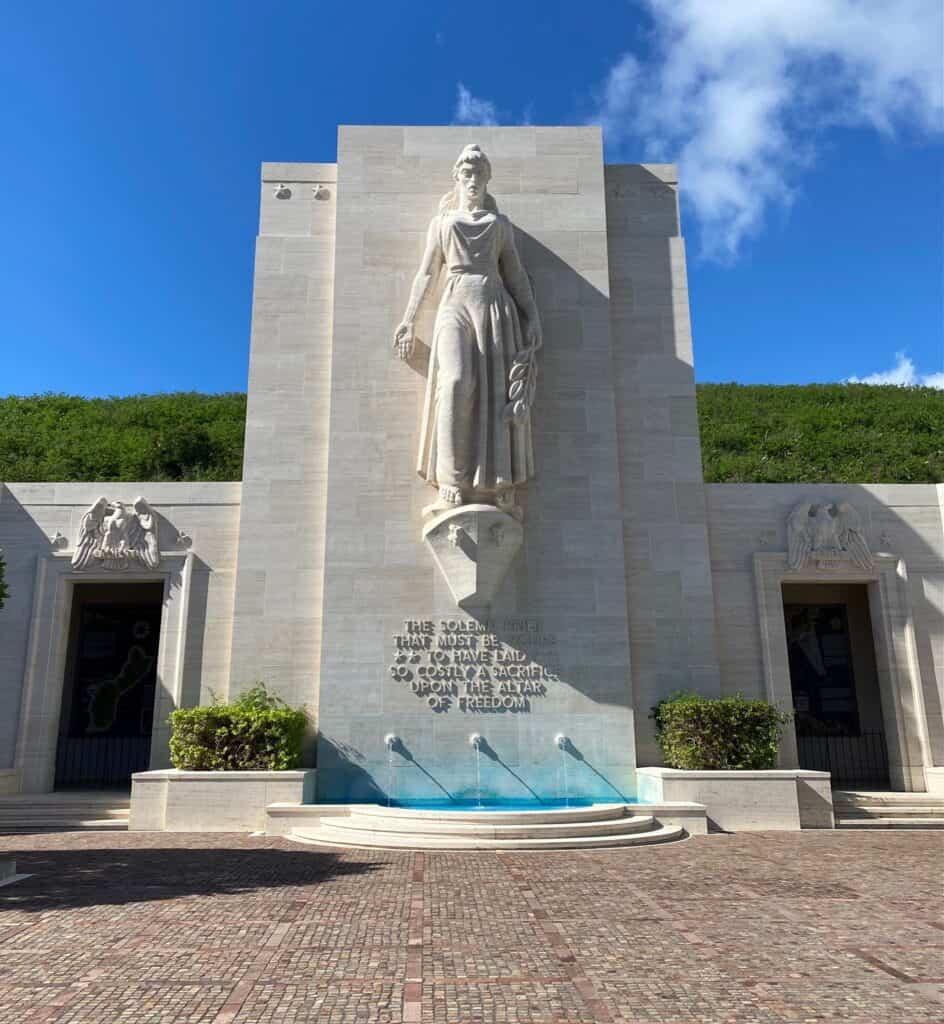 Free Stuff in Oahu - National Memorial Cemetery of the Pacific