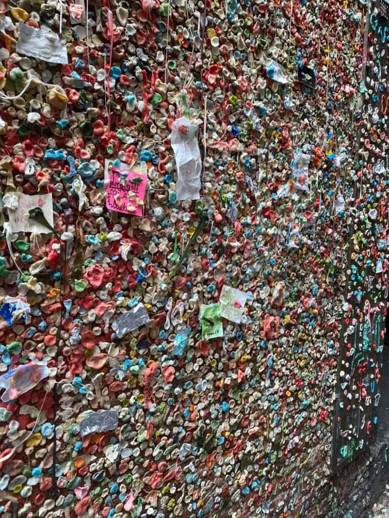 Gum Wall in Seattle: free things to do in seattle